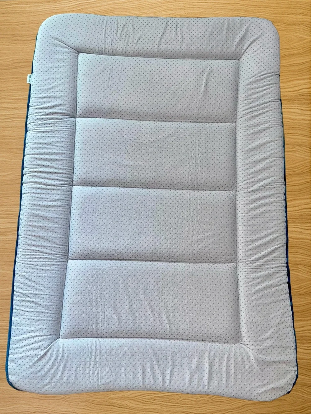 EUC Hero Dog Plush Crate Pad Blue 36”x23” (M) - Picture 5 of 13